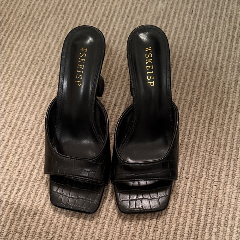 Black Croc-Embossed Women's Mules